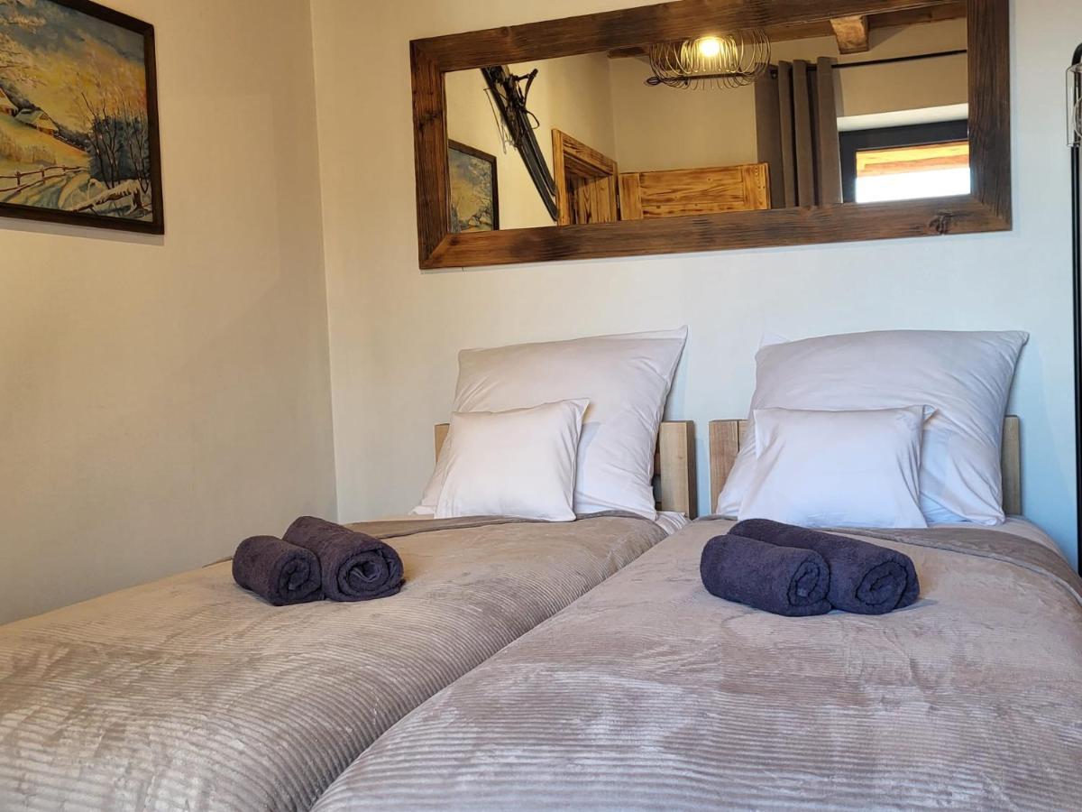 Apartamenty Stylo Істебна Екстер'єр фото