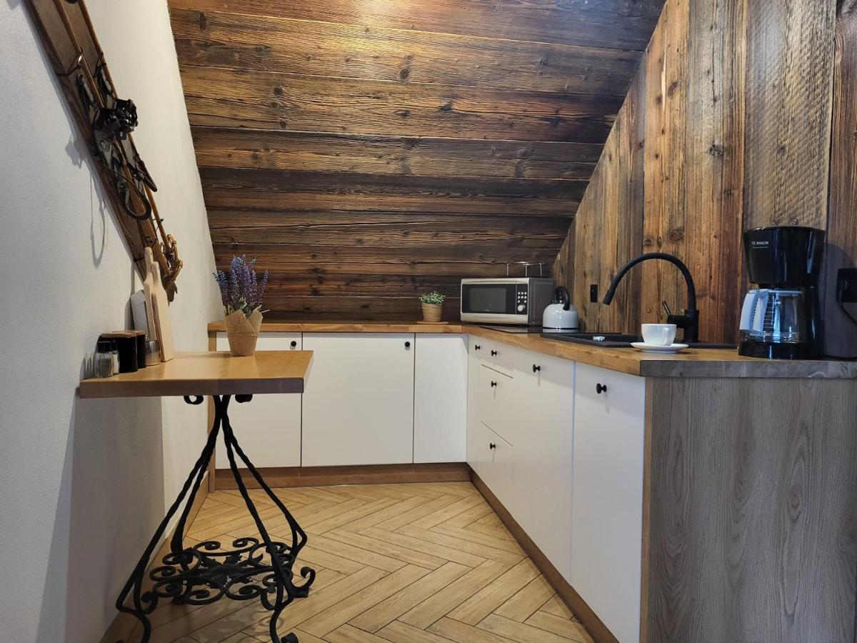Apartamenty Stylo Істебна Екстер'єр фото